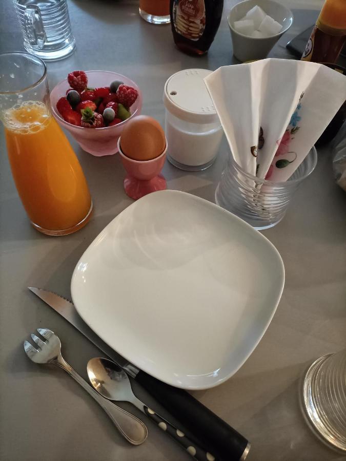 Les Bichettes Bed and Breakfast Mortagne-sur-Sevre Εξωτερικό φωτογραφία